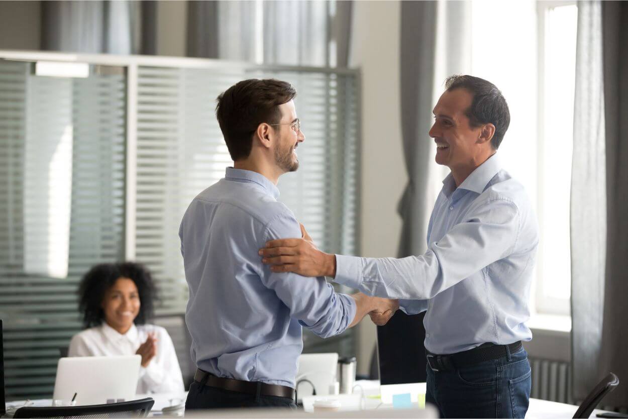 Hồ sơ thay đổi người đại diện theo pháp luật công ty tnhh 2 thành viên